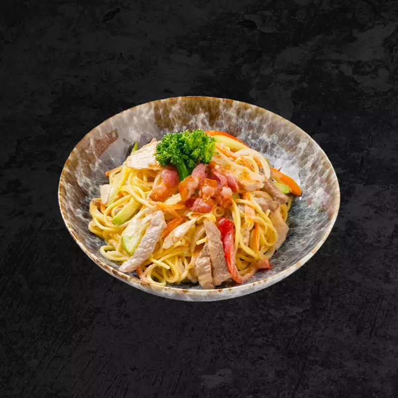 Вок со свининой в сливочно-остром соусе