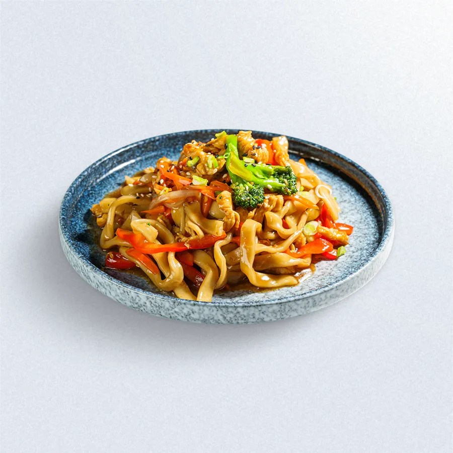 Вок с курицей в соусе терияки