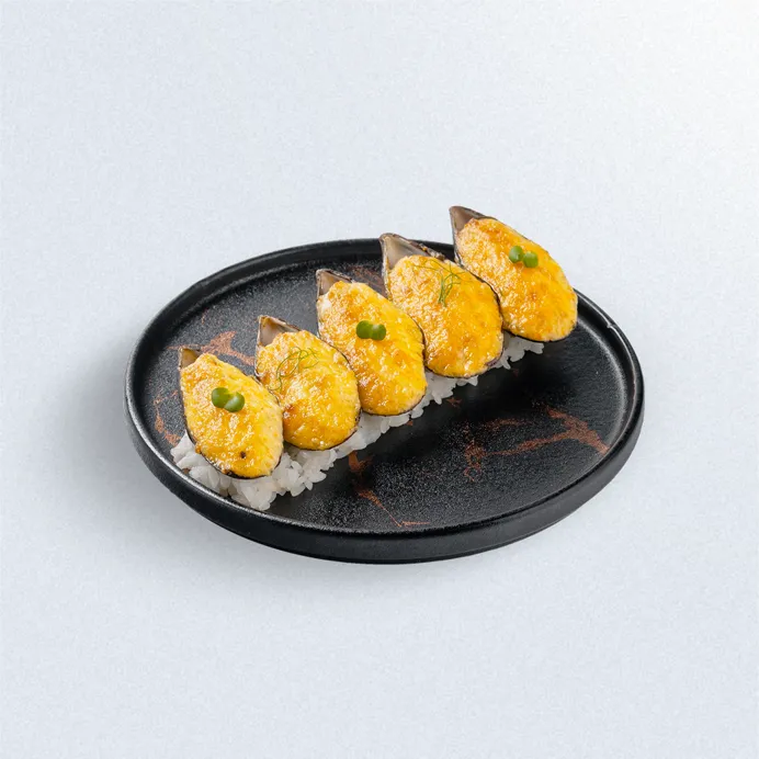 Мидии в сырном соусе