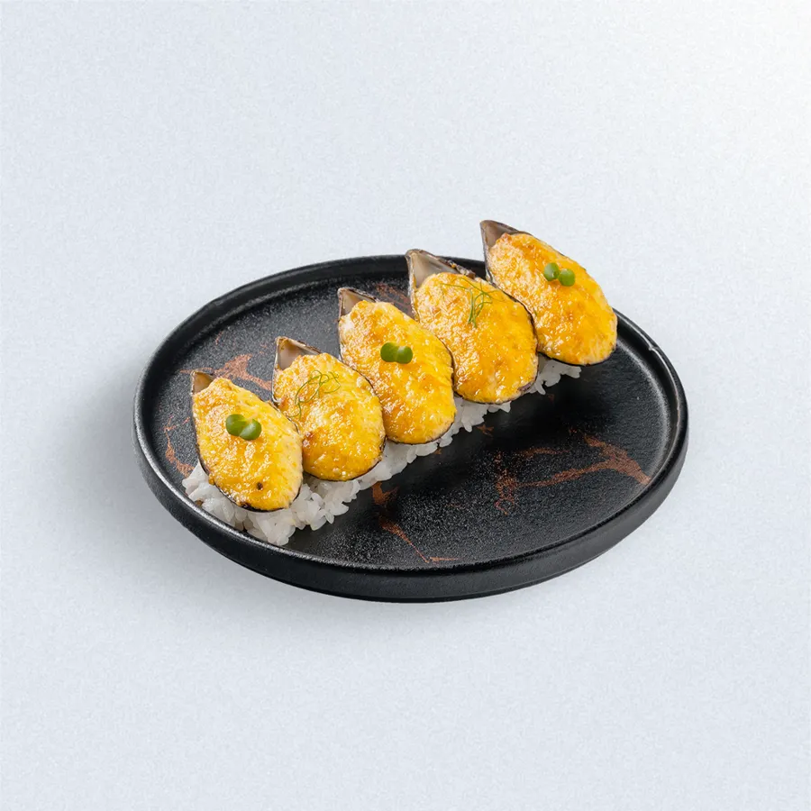 Мидии в сырном соусе